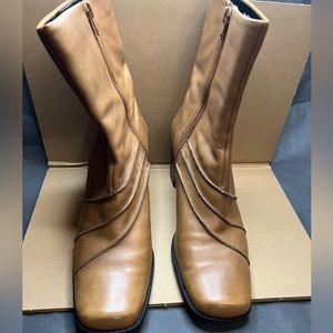 Clarks Tan Leather Boots Size 9.5M